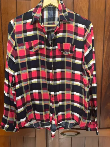 Imperdível Camisa Xadrez em viscose G veste 40/42