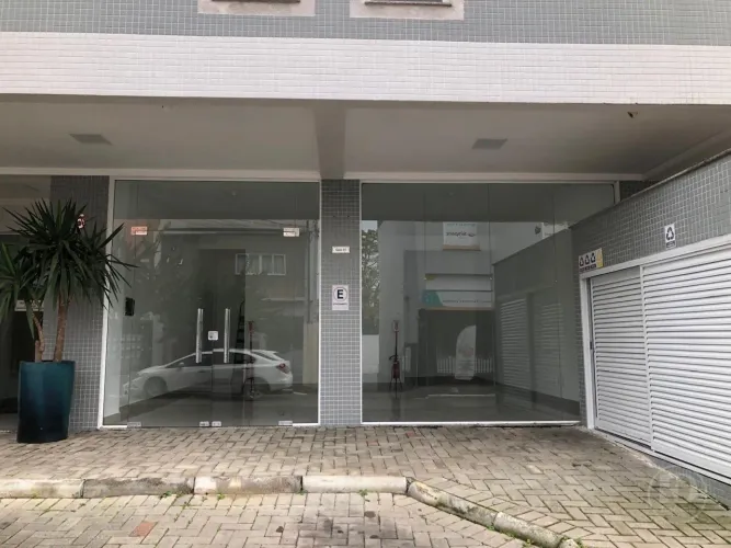 Sala comercial para locação em Indaial.