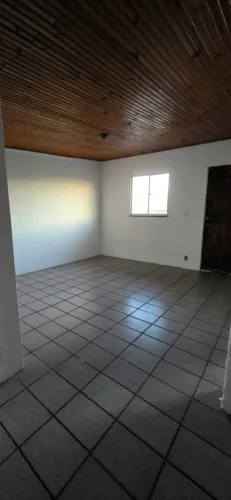 Mares - Apartamento 1 quarto, amplo, ventilado, 3º andar