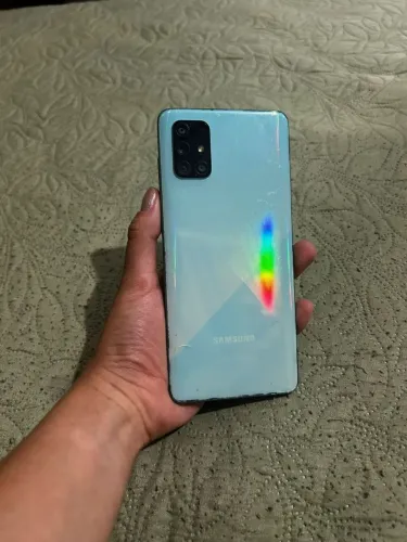 Samsung Galaxy A71 128GB - Azul (Com Detalhes / Para Técnicos ou Conserto)