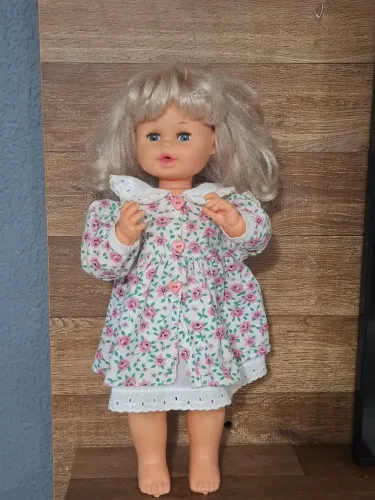Boneca bolinha de sabão sucata.