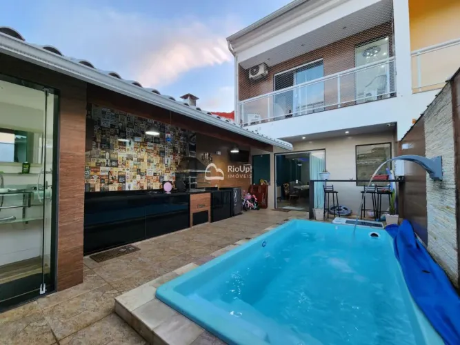 Casa duplex com piscina e cozinha gourmet em Campo Grande | Oiticica 2 REF: 1325