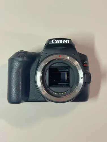 Câmera Canon SL3 4K com BRINDE + duas lentes: 18-55 e 24mm
