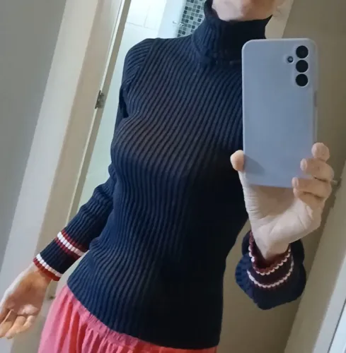 Excelente blusa gola alta em linha quentinha estado de novo tamanho PP
