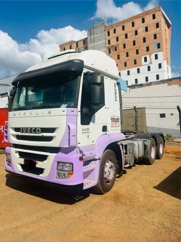 Iveco Stralis 440 6x4. Ano 2018 