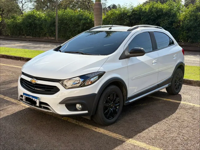 Chevrolet Onix Activ 1.4 8V Flex Aut. 4P 2018