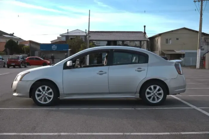 Nissan Sentra S 2.0/ 2.0 Flex Fuel 16V Aut. 2012