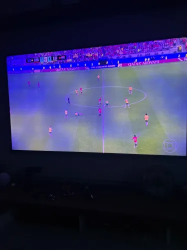 Smart TV Samsung 58 polegadas tem que fazer reparo, mas funciona normalmente