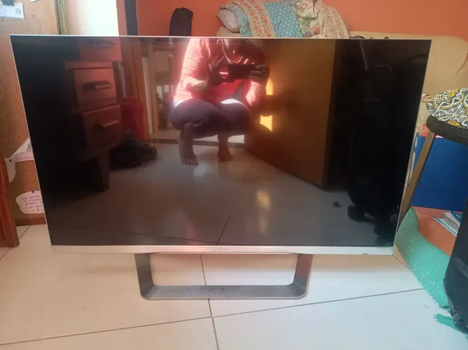 Televisão para técnicos - aceito oferta - tela quebrada