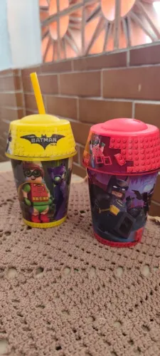 Copos LEGO Batman 2017 Robin e Batman Colecionáveis