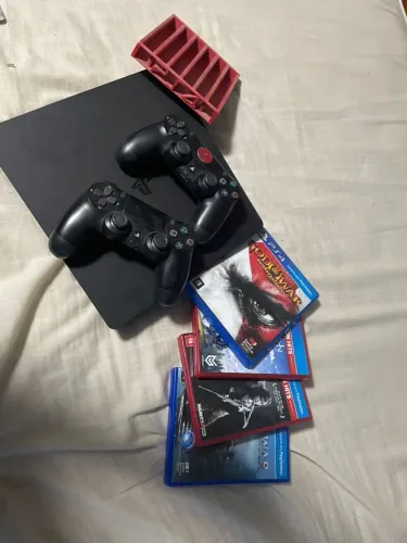 Video game PS4  Slim 1TB