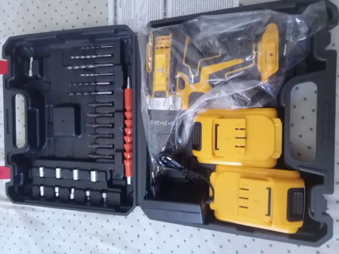 Vendo furadeira parafusadeira 48 v ( nova nunca usada )