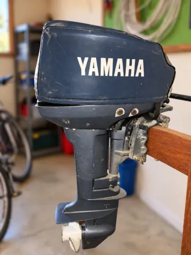 Motor de popa yamaha 15 hp ano 2002 **todo retificado sem uso aposretfica**