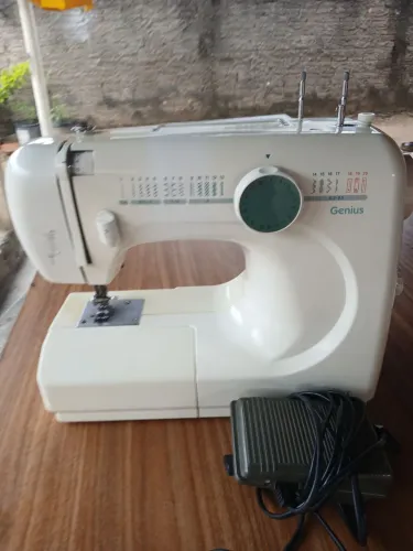 Maquina de costura