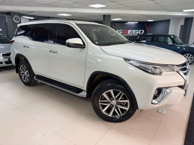Toyota Hilux SW4 4X4 2.8 Diesel 2020