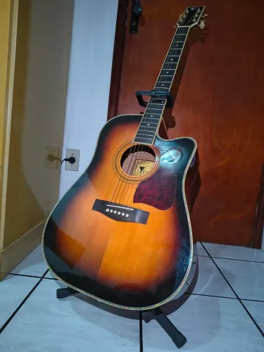 Violão Eagle Folk com Capa e regulado R$850