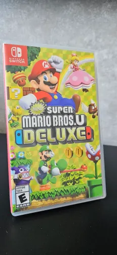 New Super Mario Bros. U Deluxe - Nintendo Switch (Mídia Física)