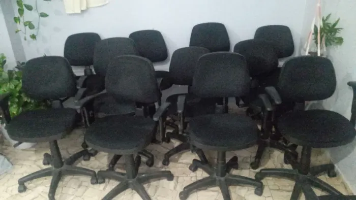 Cadeira giratória ergonómica