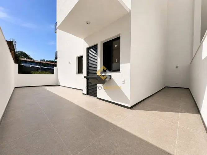 Apartamento Área Privativa -SANTA MÔNICA