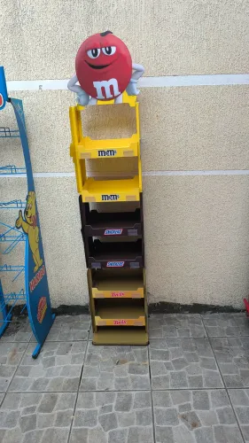 Vendo expositor para biscoitos por R$120 cada. Retirada em Realengo