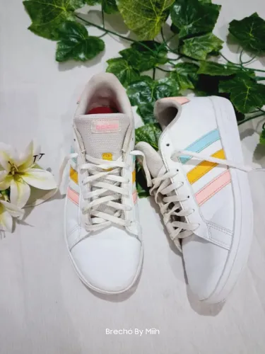 Tênis Adidas feminino 37