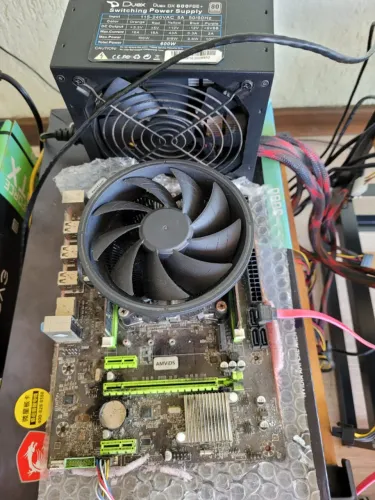 KITs de placas-mãe com processadores,coolers e memórias
