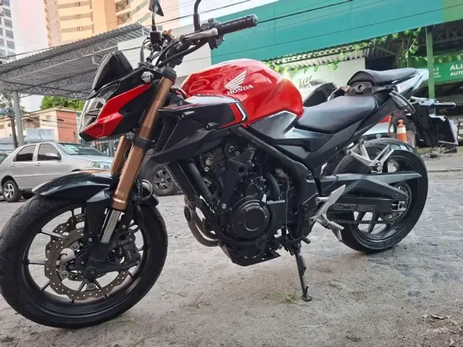 HONDA CB 500F 2025