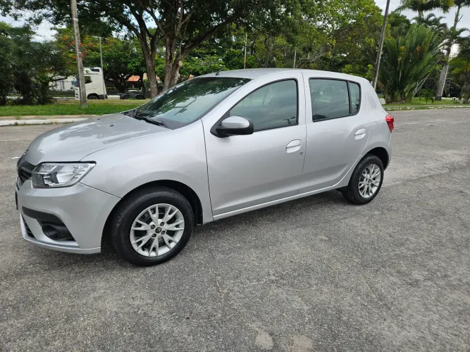 Renault Sandero Zen Flex 1.0 12V 5P Mec. 2021