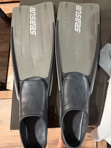 Vendo Nadadeira de mergulho