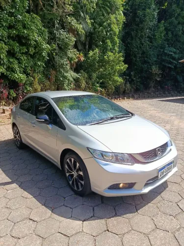 Honda Civic Sedan LXR 2.0 Flexone 16V Aut. 4P 2016