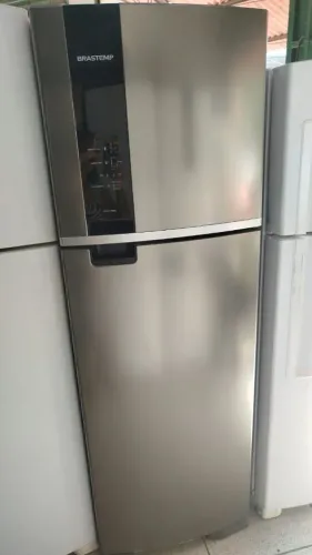 Brastemp Frost Free Duplex em aço inox com painel eletrônico digital