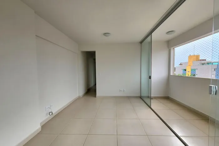 Apartamento à Venda - Graça, 2 Quartos, 66 m2