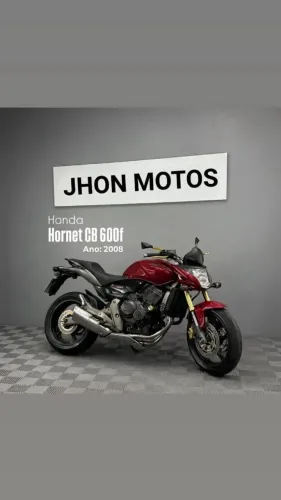 Vendo CB 600f Hornet, Pneus Novos e Pintura impecável.
