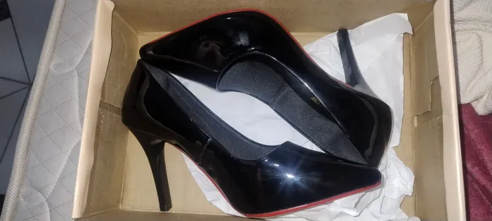 Salto Alto Fino Verz. Preto/Vermelho Tam.37