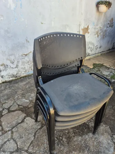 Cadeiras/RETIRADA SOBRADINHO /VALORES VARIADOS