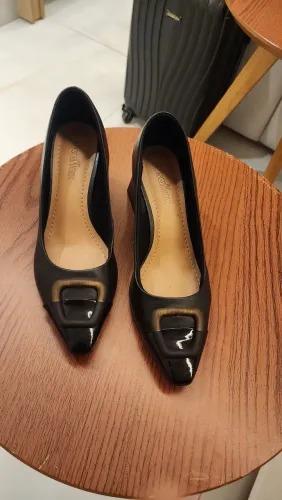 Sapato scarpin usaflex , número 36 . Conforto e elegância. 