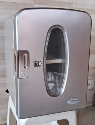 Mini geladeira - Thermoeletric Cooler & Warmer.<br>Thermoeletric Cooler & Warmer
