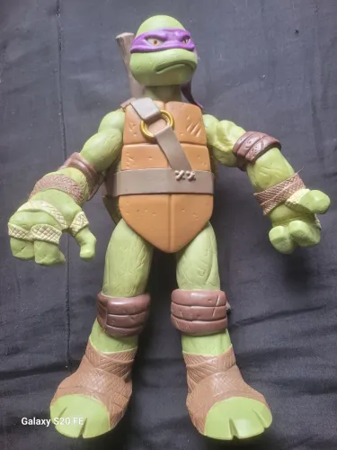 Boneco tartaruga ninja Donatello 30 cm