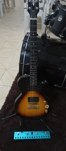 GUITARRA + PEDALEIRA