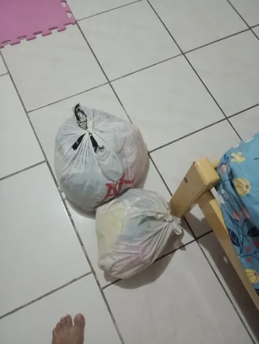 Lote de roupas para bazar