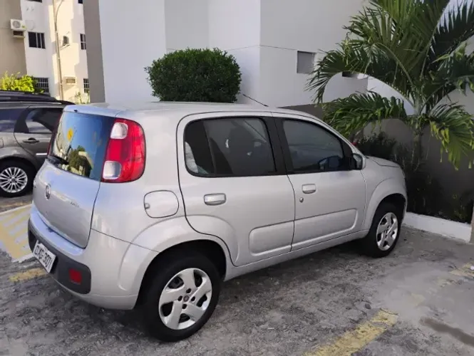 Fiat Uno Vivace Celeb. 1.0 EVO F.flex 8V 5P 2014