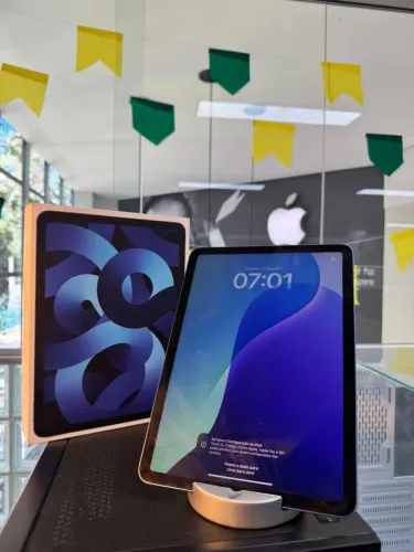 iPad Air 5a geração   A2588  Wifi  64GB  Tela 10.9  Chip Apple M1   8GB RAM  Cor azul 