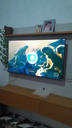 Vende se uma tv 5 meses de uso garantia da loja nova