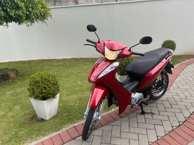 Vende-se Biz 125 ES 2015-2015
