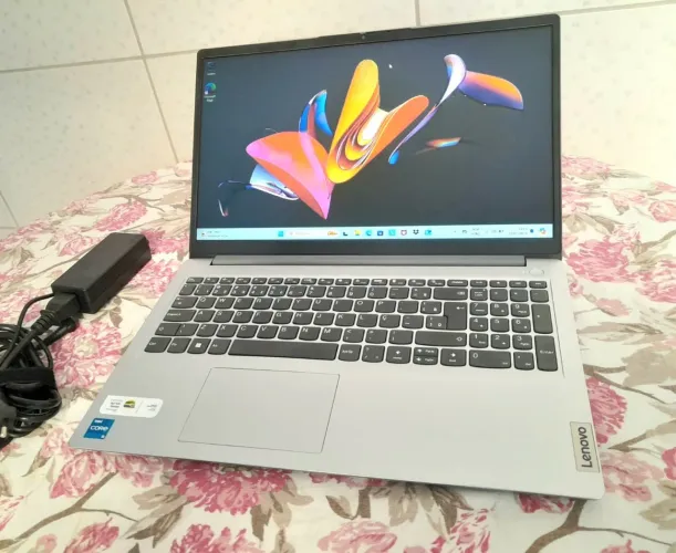 Notebook Lenovo i5 11°GER / 8GB-DDR4 / SSD 256GB