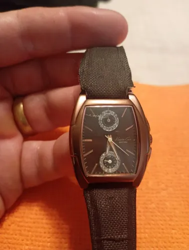 Relógio Kenneth Cole feminino New York máquina japonesa Rose Gold importado.