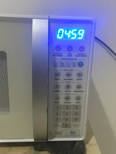Vende microondas eletrolux 20 litros branco 