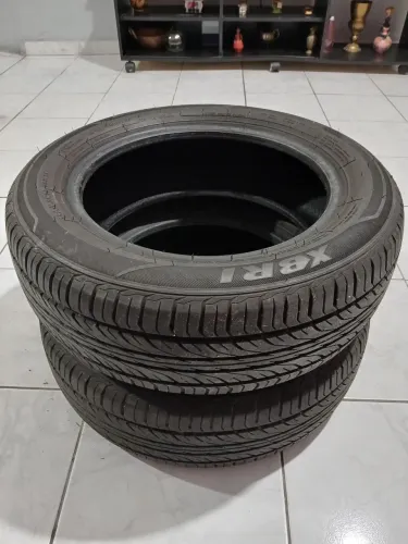 2 Pneus meia vida 195/60 R15