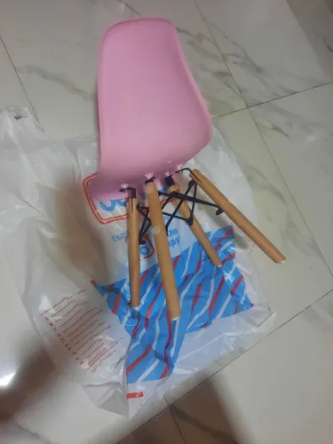 Cadeira infantil Charles Ellfiel