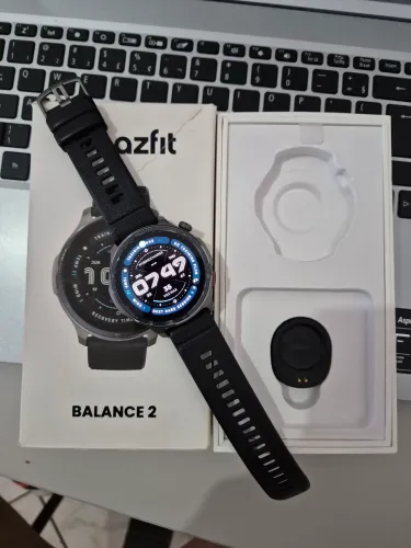Smartwatch Amazfit Balance 2 Sport 48 mm Sapphire Amoled 1.5 Black Mesh Preto Cinza